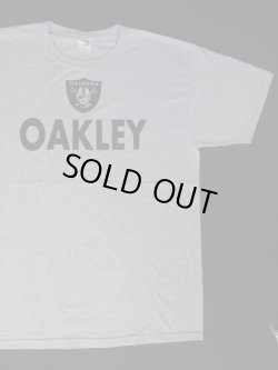 画像2: RAIDERS OAKLEY T-SHIRT MARBLED GRAY L