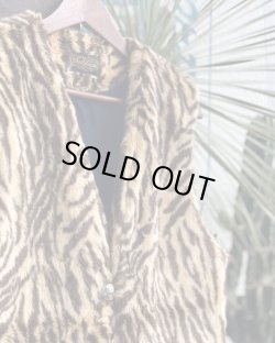 画像2: SIXHELMETS TIGER FAKE FUR VEST