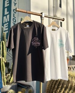 画像4: SIXHELMETS “STYLE IS EVERYTHING” T-SHIRT DRAWN BY GRIMB SUMI×CAL PINK