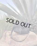 THE GOOD MUSSETTE LEATHER BAG