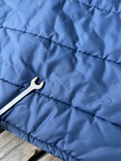 画像4: VINTAGE 70s CHAMPION SPARK PLUGS×CAR QUEST PUFFY RACING VEST L
