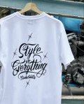 SIXHELMETS “STYLE IS EVERYTHING” T-SHIRT DRAWN BY GRIMB WHITE×BLACK
