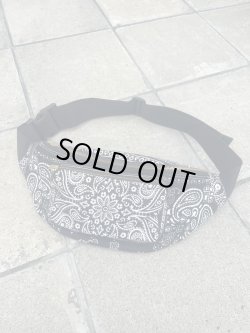画像1: BANDANA REMAKE PAISLEY FANNY PACK FROM US MADE BANDANA BLACK