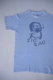 画像2: 70s ZIG ZAG MAN SMOKE STAIN PRINT VTG T-SHIRT LIGHT BLUE M