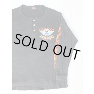 画像: HARLEY DAVIDSON EAGLE FLAMES VTG HENLEY NECKLINE LONG SLEEVE T-SHIRT FADED BLACK M