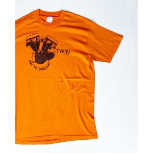 画像: 1929 TO PRESENT V-TWIN CYCLE SUPPLY VTG T-SHIRT ORANGE 