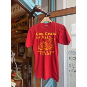 画像: 80s MOTORCYCLE GAS GRASS OR ASS NOBODY RIDES FO FREE VTG T-SHIRT RED S