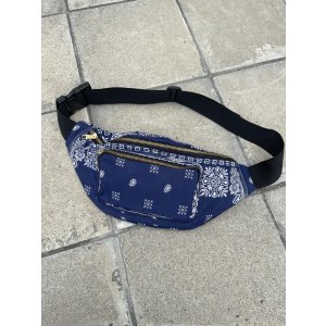 画像: BANDANA REMAKE PAISLEY FANNY PACK FROM US MADE BANDANA NAVY