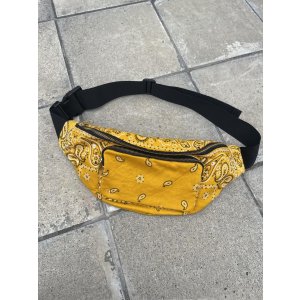 画像: BANDANA REMAKE PAISLEY FANNY PACK FROM US MADE BANDANA YELLOW 
