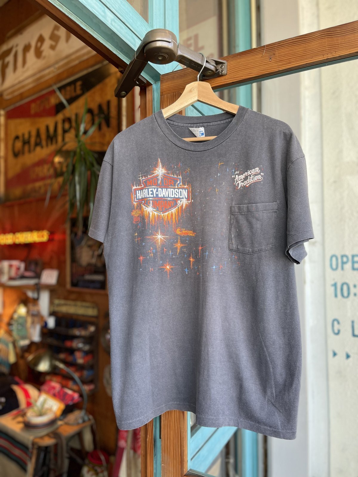 画像1: VINTAGE 80s HARLEY DAVIDSON BAR&SHIELD POCKET T-SHIRT XL