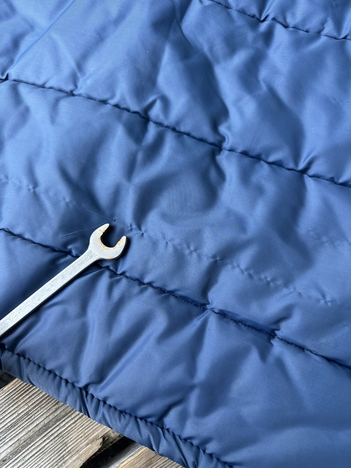 画像4: VINTAGE 70s CHAMPION SPARK PLUGS×CAR QUEST PUFFY RACING VEST L