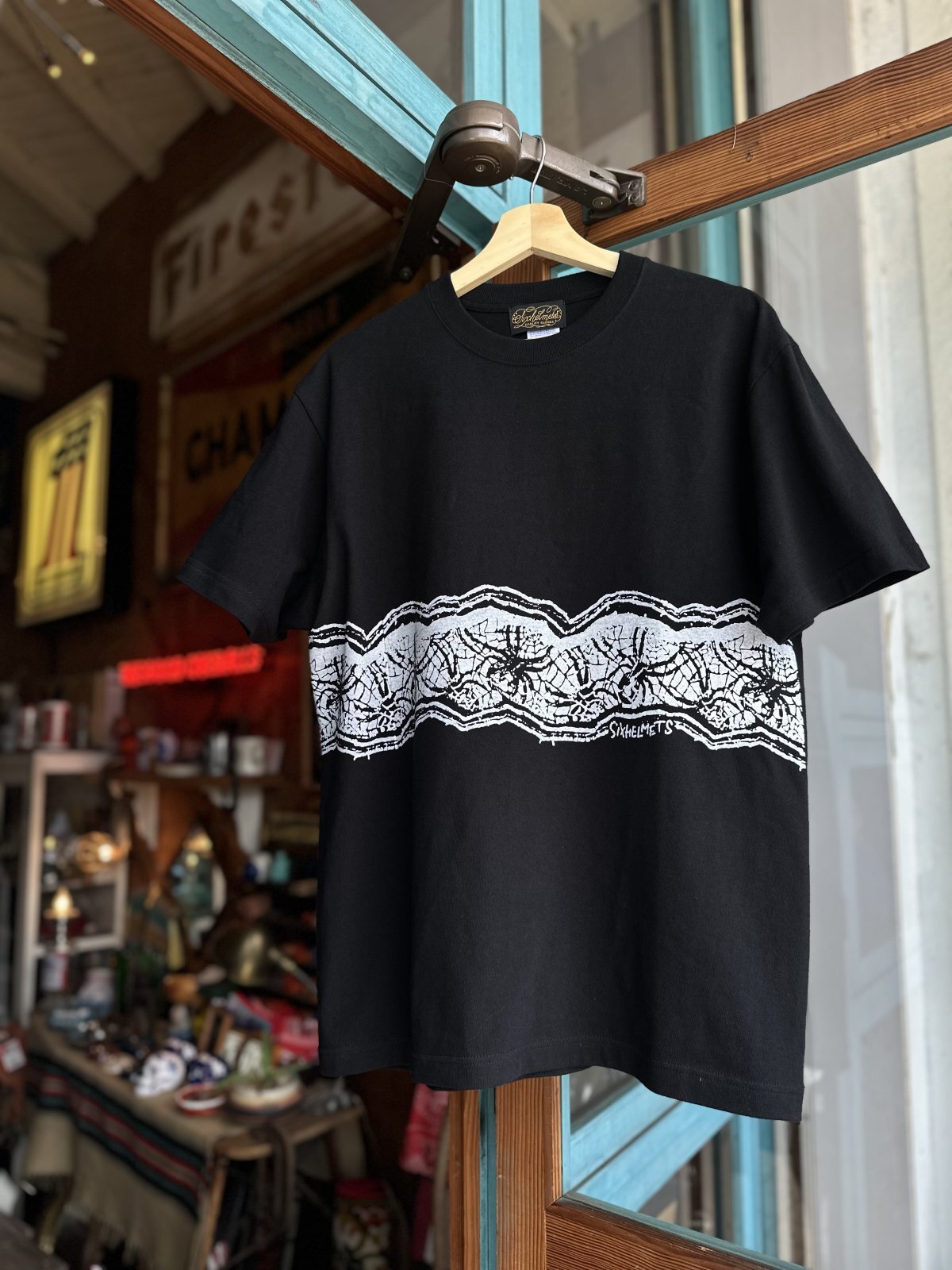 画像1: SIXHELMETS TARANTULA T-SHIRT BLACK